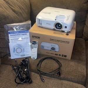 Epson PowerLite Home Cinema 2040 Projector